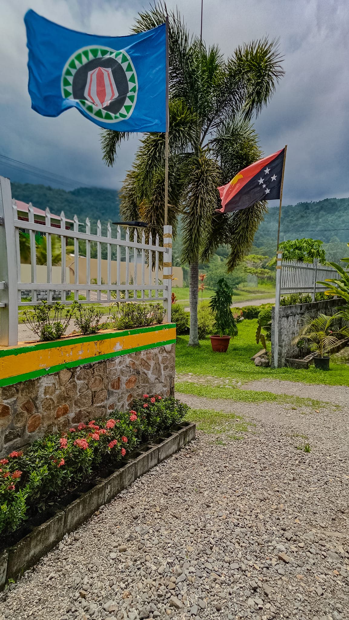 DJ Garden Lodge grounds